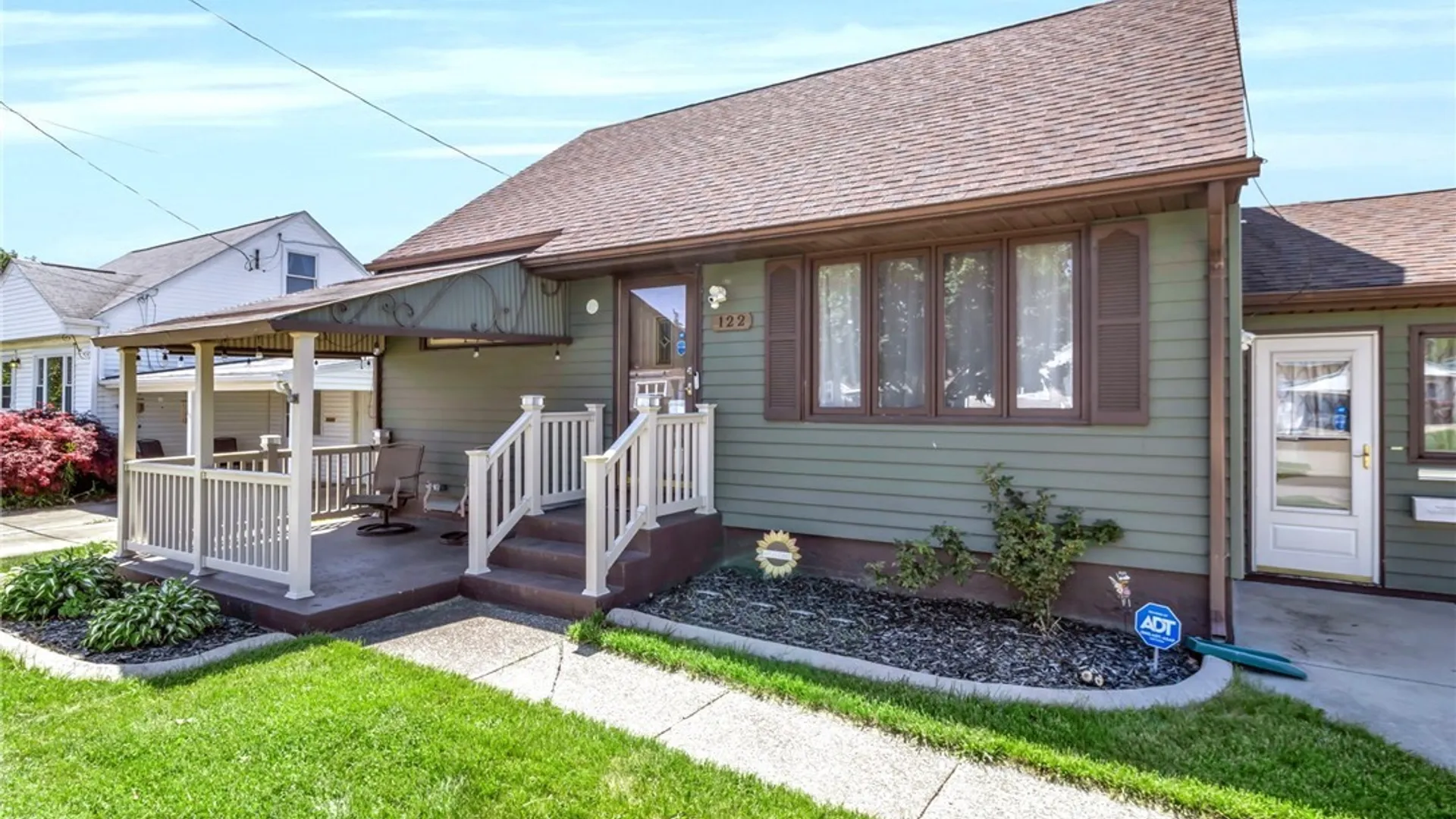 Property at 122 Currier Ave, Cheektowaga, NY 14212 3