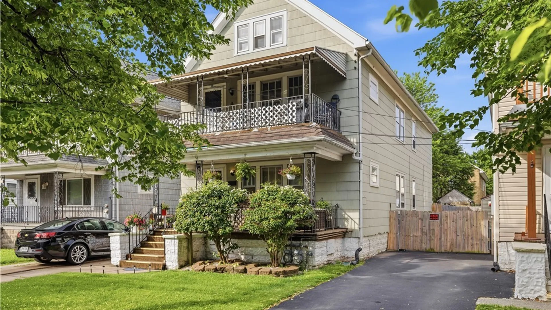 Property at 282 Newfield Street, Buffalo, NY 14207 2