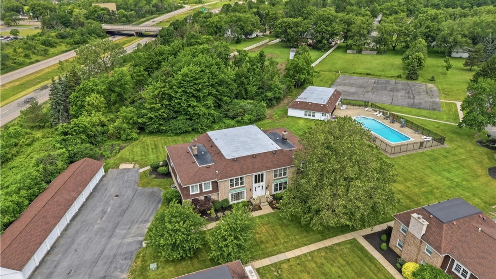 Property at 40-7 Carriage Drive, Orchard Park, NY 14127 25
