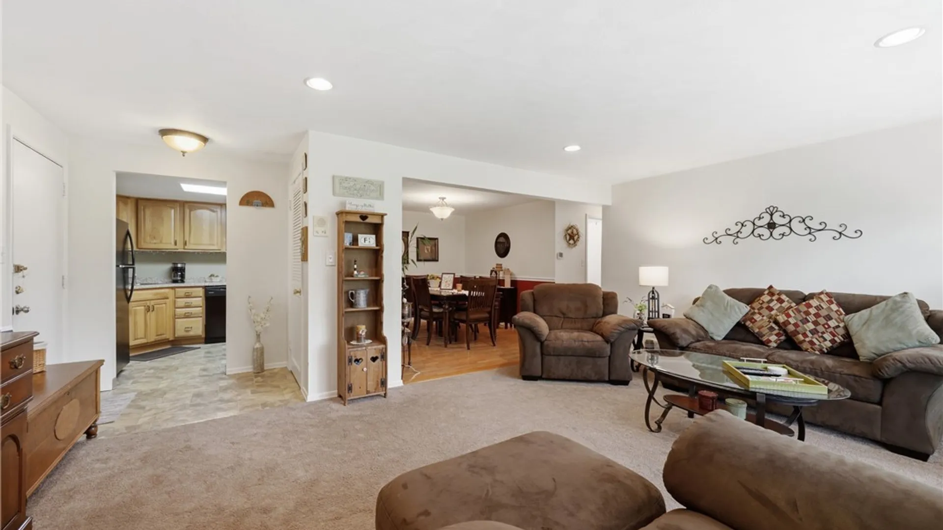 Property at 40-7 Carriage Drive, Orchard Park, NY 14127 8