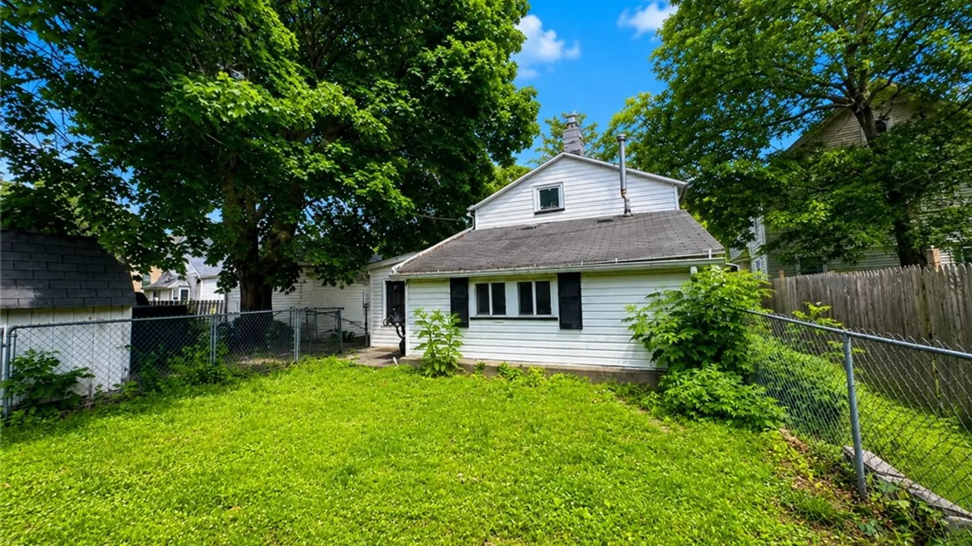 Property at 313 Mcnaughton Street, Rochester, NY 14606 2