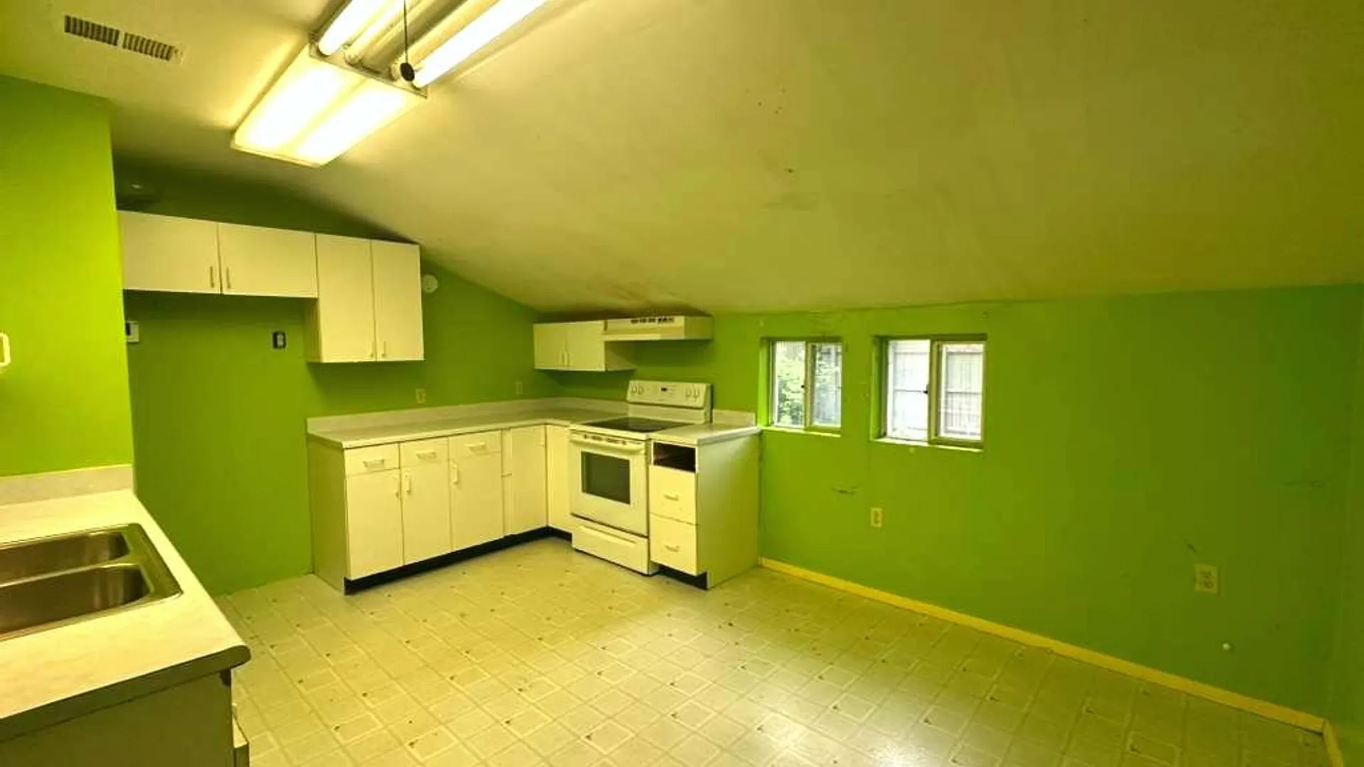 Property at 313 Mcnaughton Street, Rochester, NY 14606 9