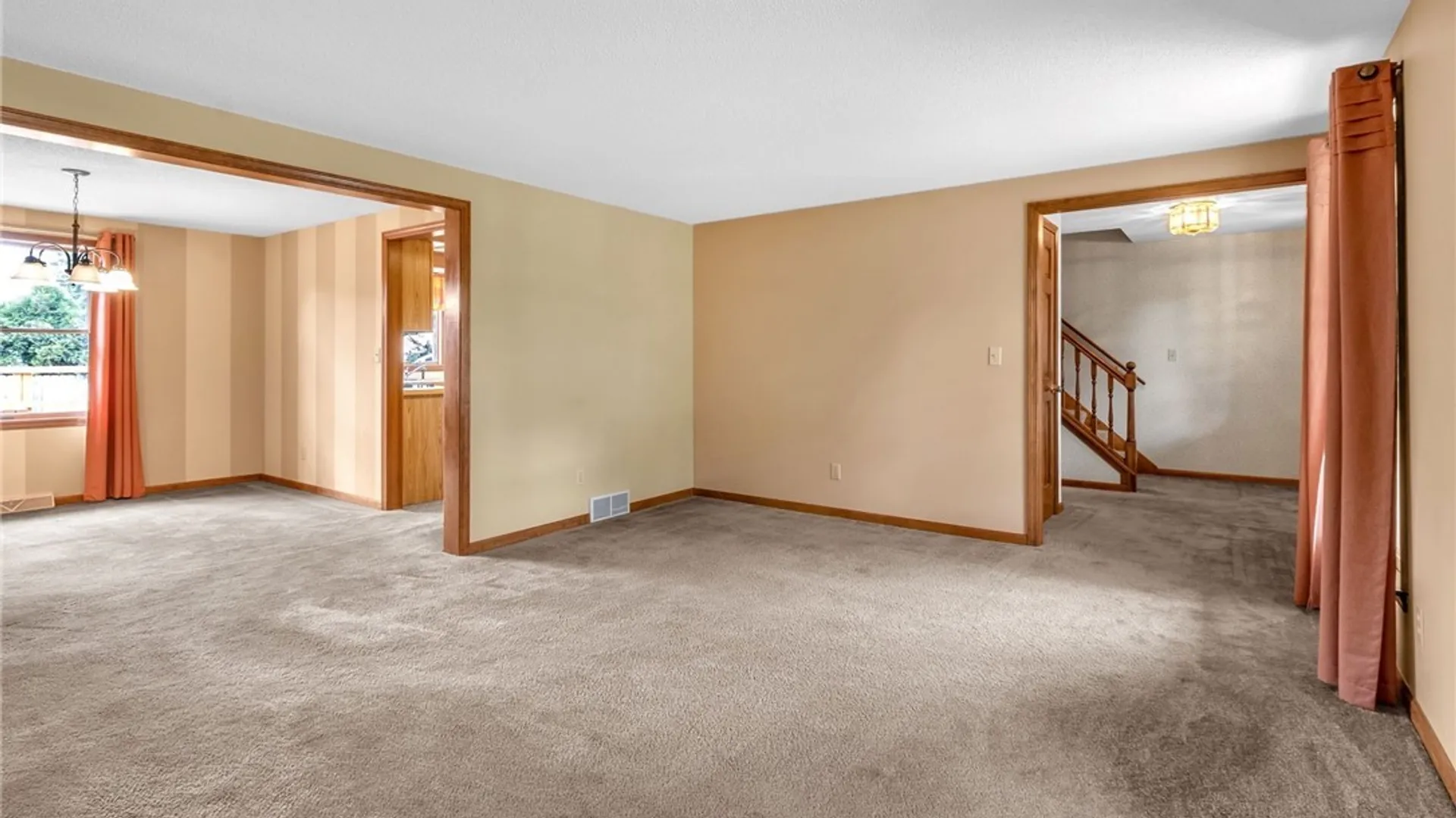 Property at 273 Patton Place, Amherst, NY 14221 7