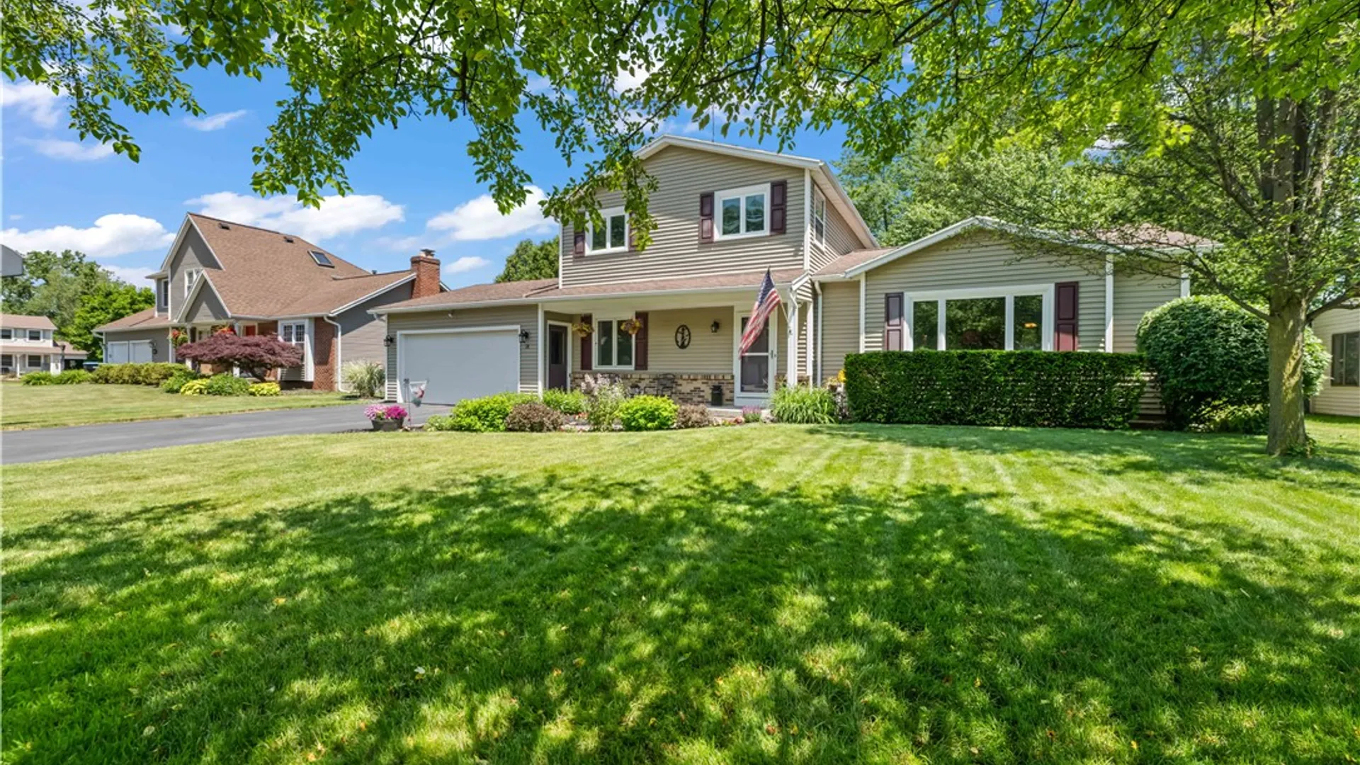Property at 18 Mathew Lane, Greece, NY 14626 2