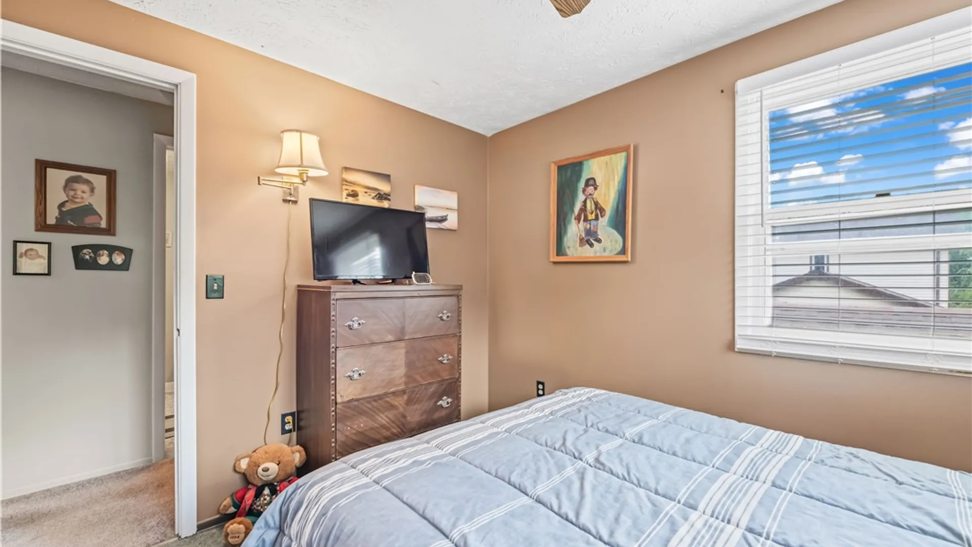 Property at 18 Mathew Lane, Greece, NY 14626 24