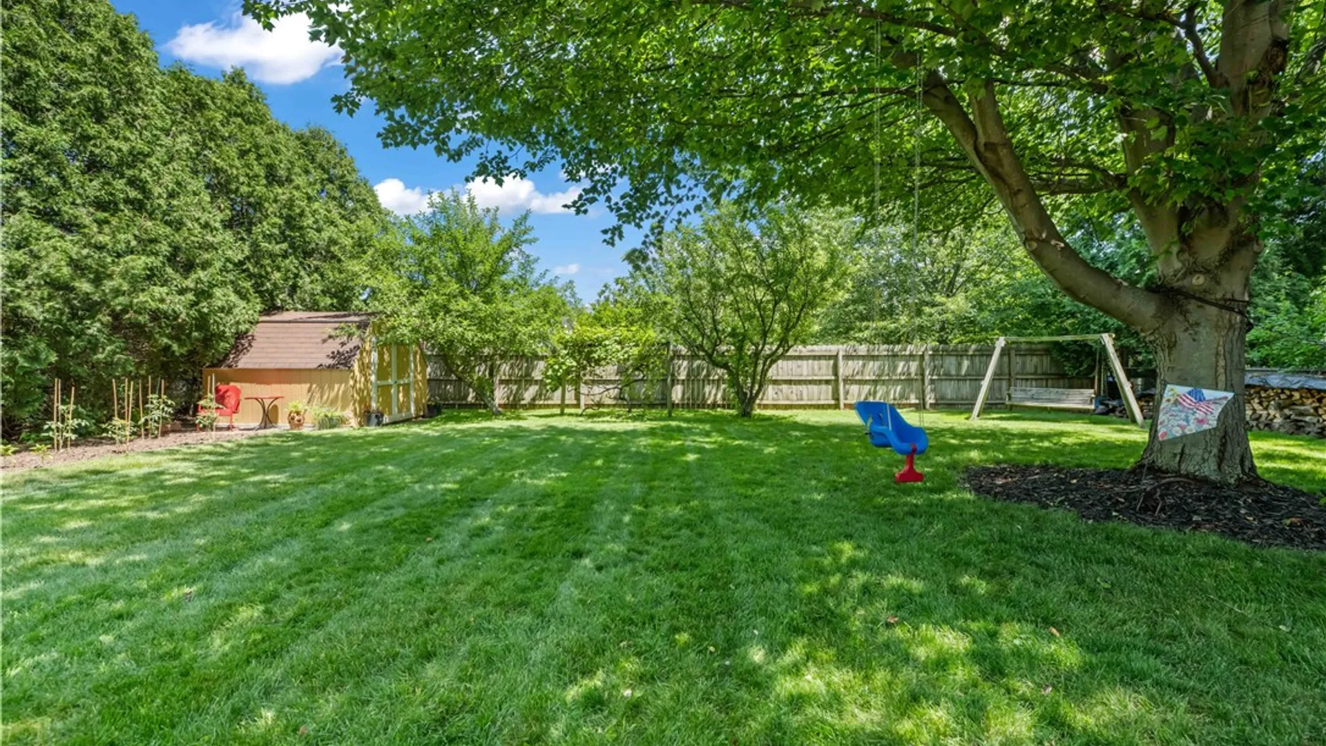 Property at 18 Mathew Lane, Greece, NY 14626 32