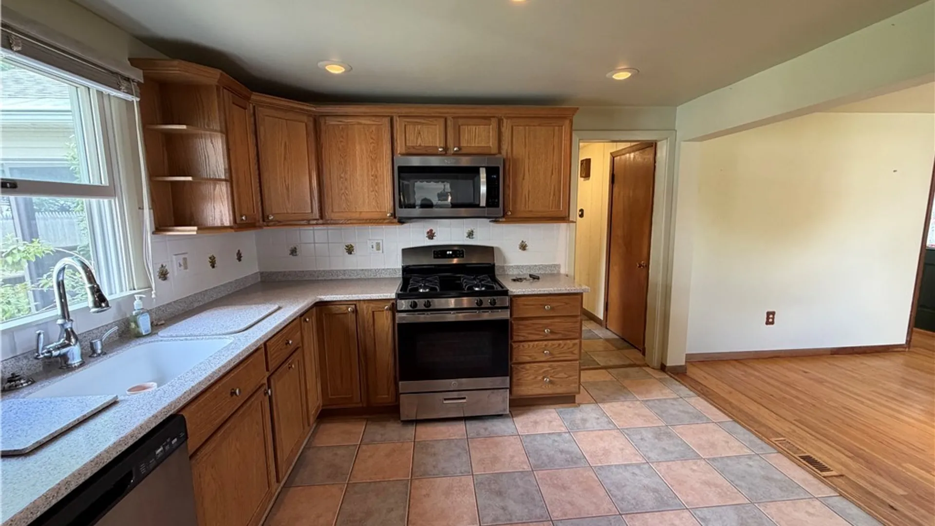 Property at 108 Castle Rd, Clay, NY 13212 11