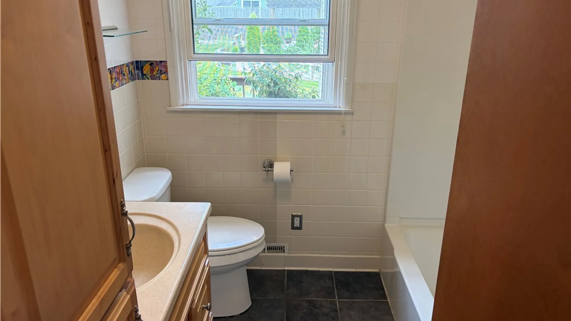 Property at 108 Castle Rd, Clay, NY 13212 14