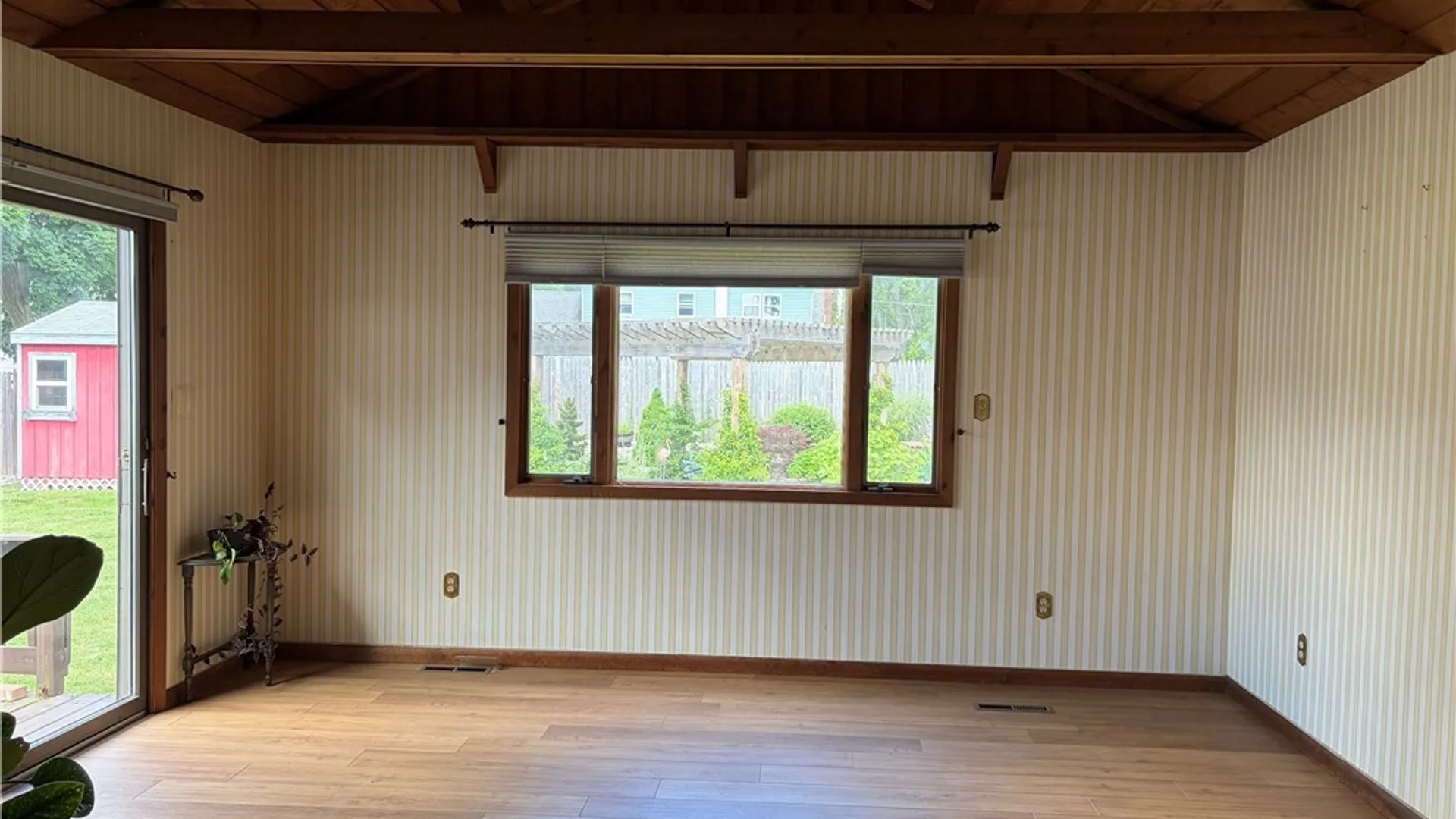 Property at 108 Castle Rd, Clay, NY 13212 17