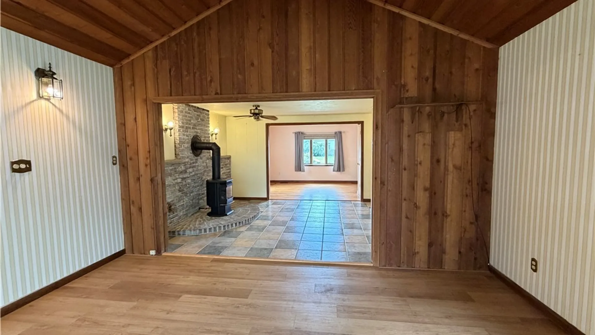 Property at 108 Castle Rd, Clay, NY 13212 20