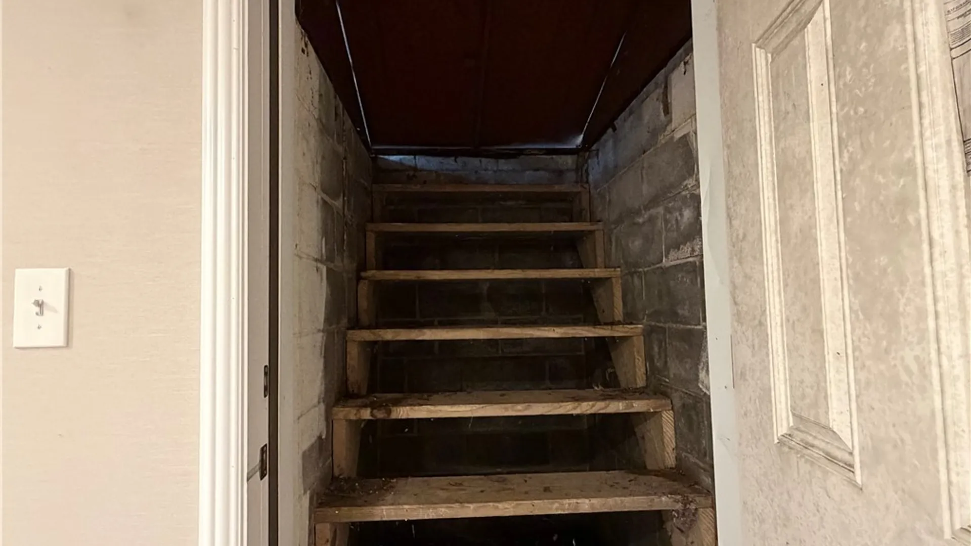 Property at 108 Castle Rd, Clay, NY 13212 34