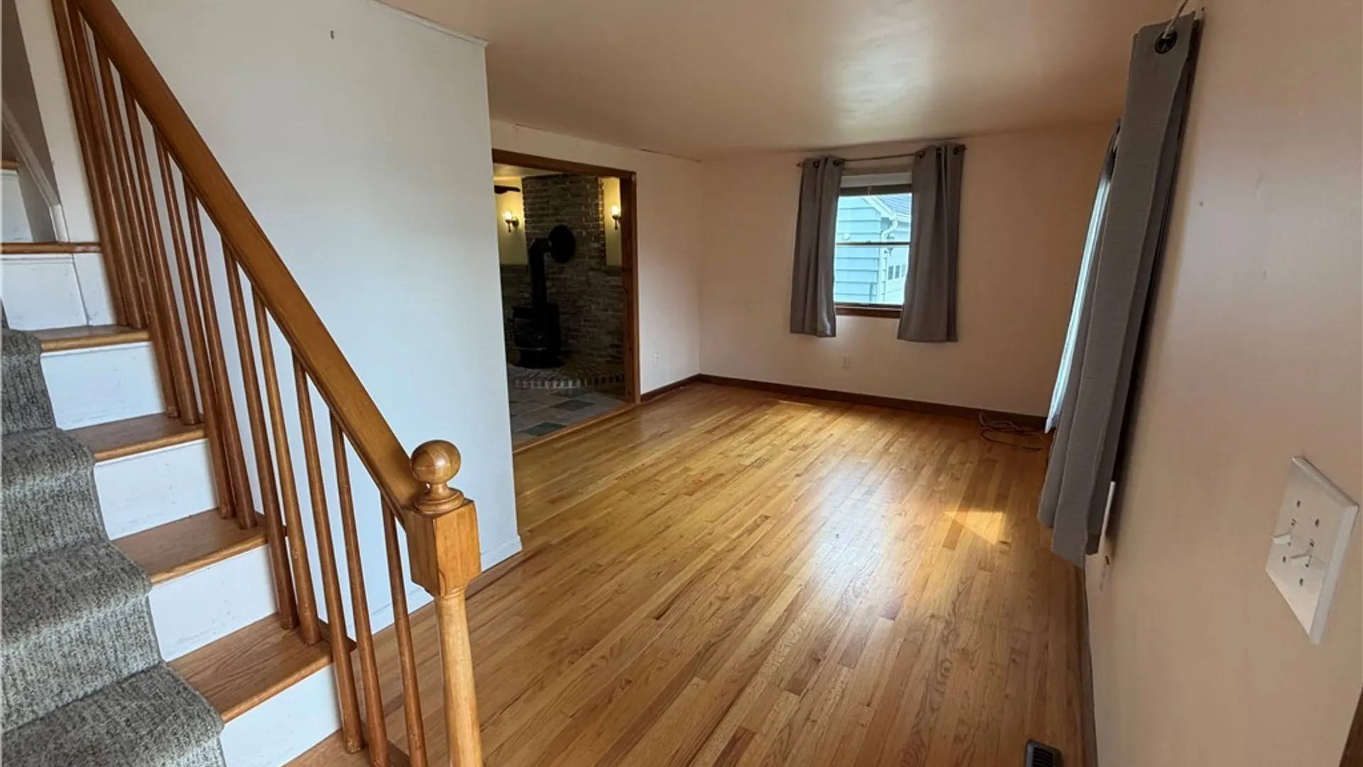 Property at 108 Castle Rd, Clay, NY 13212 4