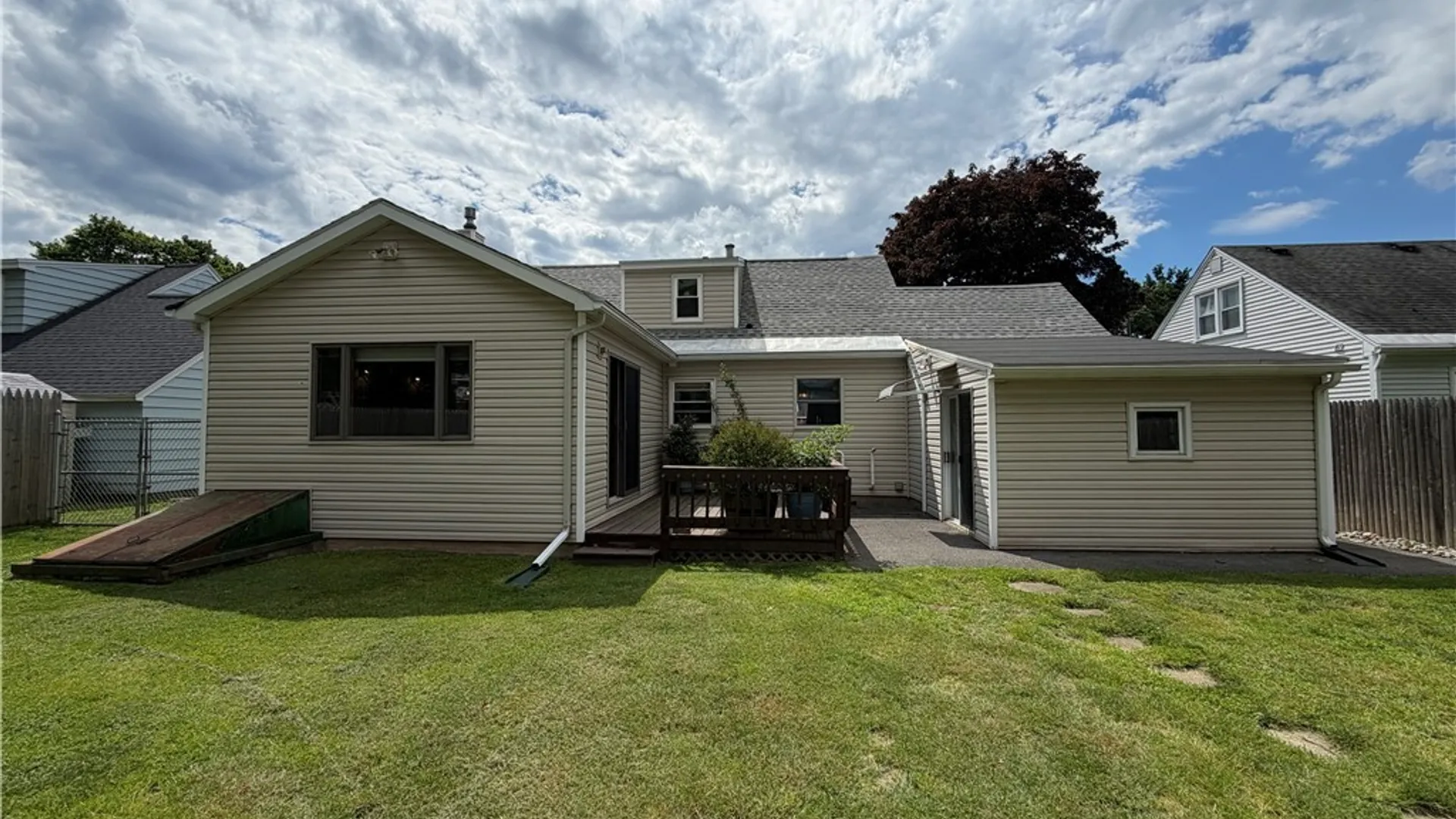 Property at 108 Castle Rd, Clay, NY 13212 47