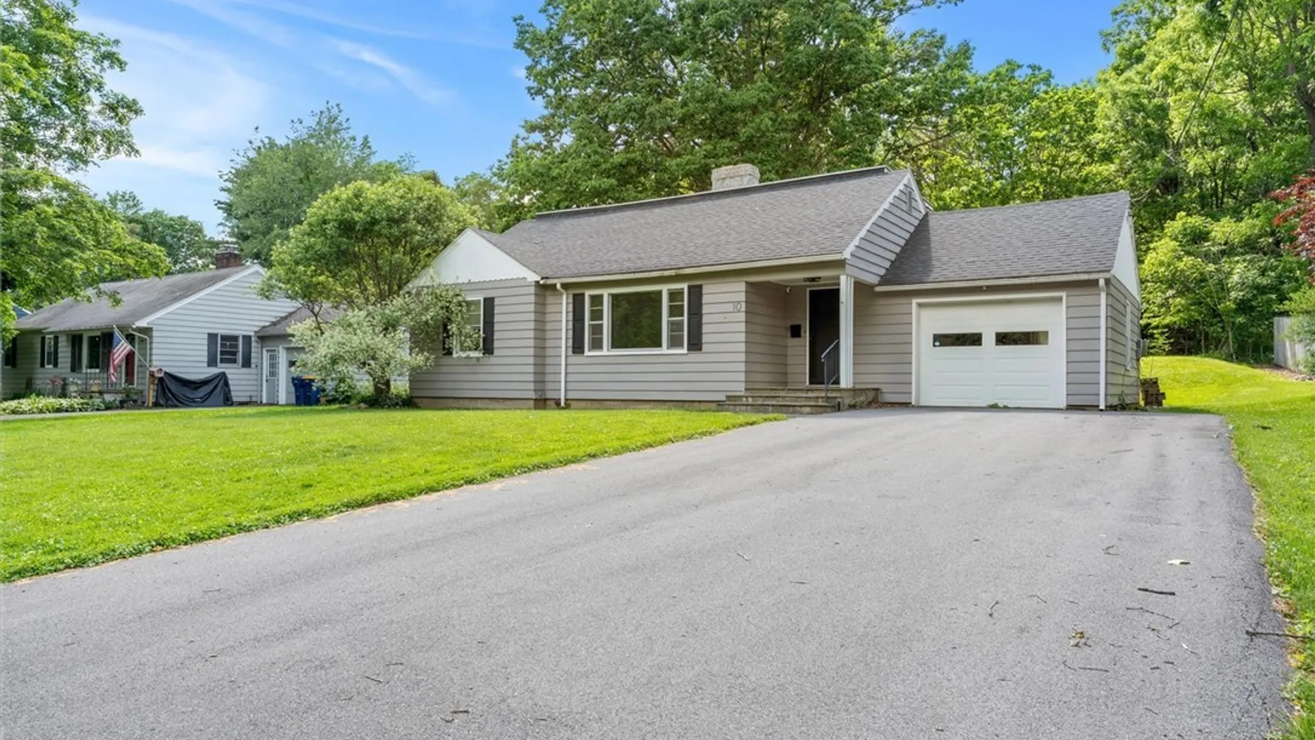 Property at 10 S Ten Eyck Avenue, Cazenovia, NY 13035 2