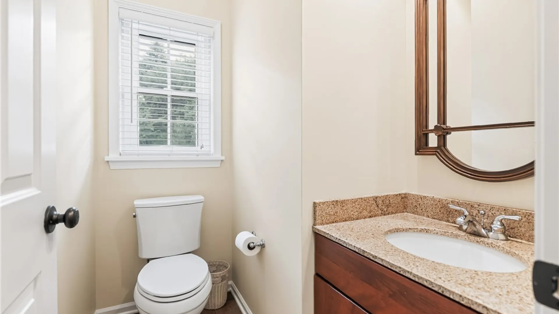 Property at 24 Wenham Lane, Perinton, NY 14534 23