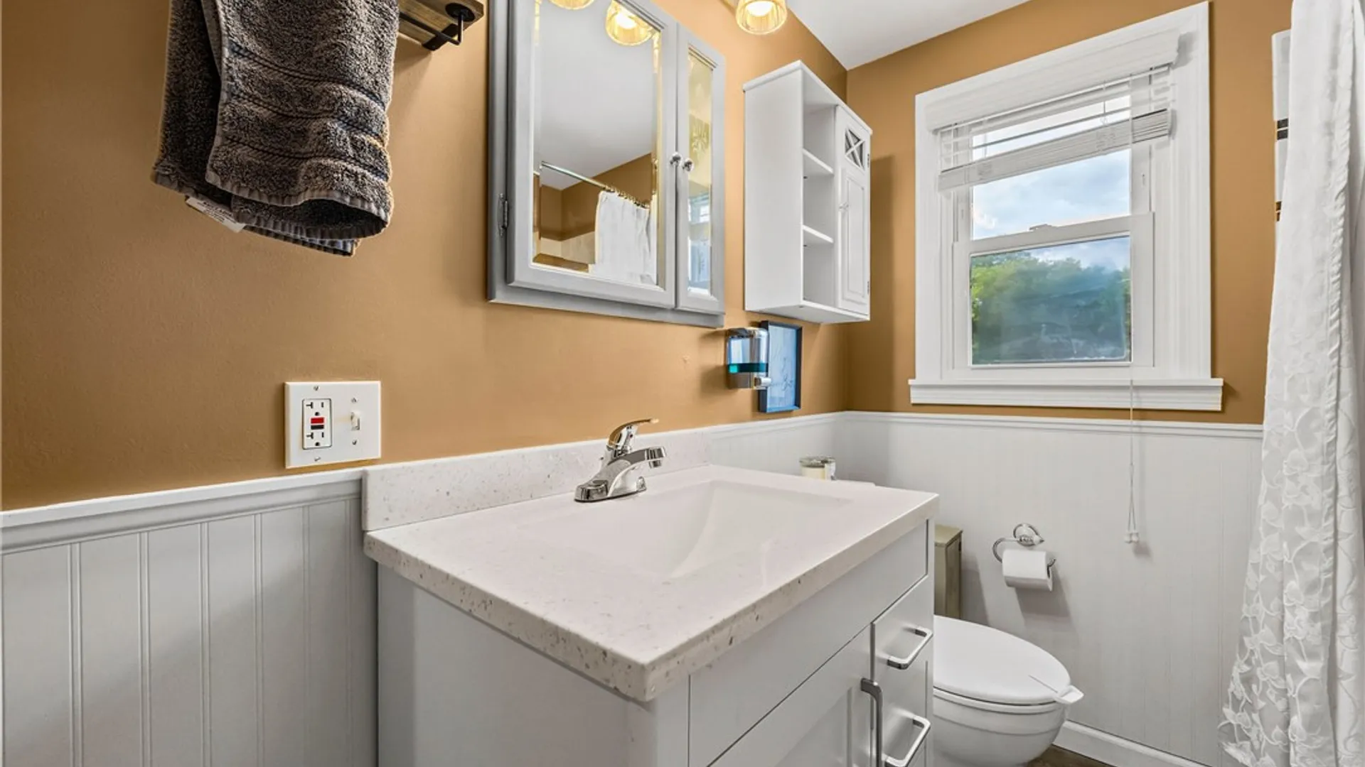 Property at 644 Tarrington Road, Irondequoit, NY 14609 17