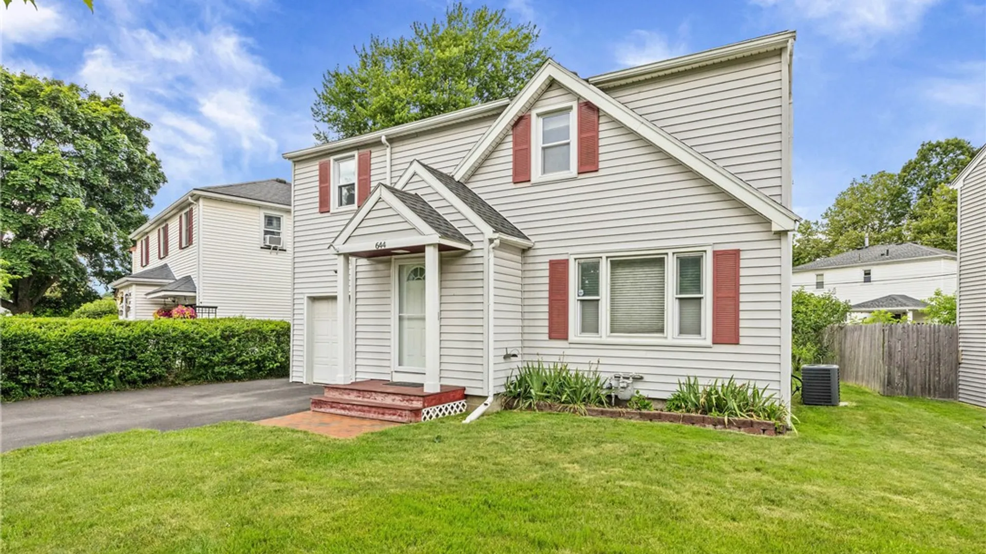 Property at 644 Tarrington Road, Irondequoit, NY 14609 2