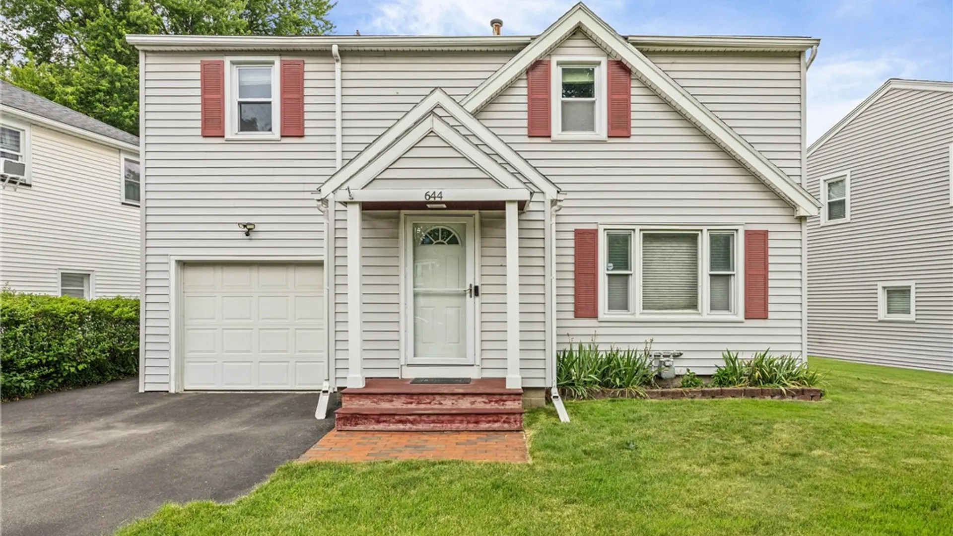 Property at 644 Tarrington Road, Irondequoit, NY 14609 3
