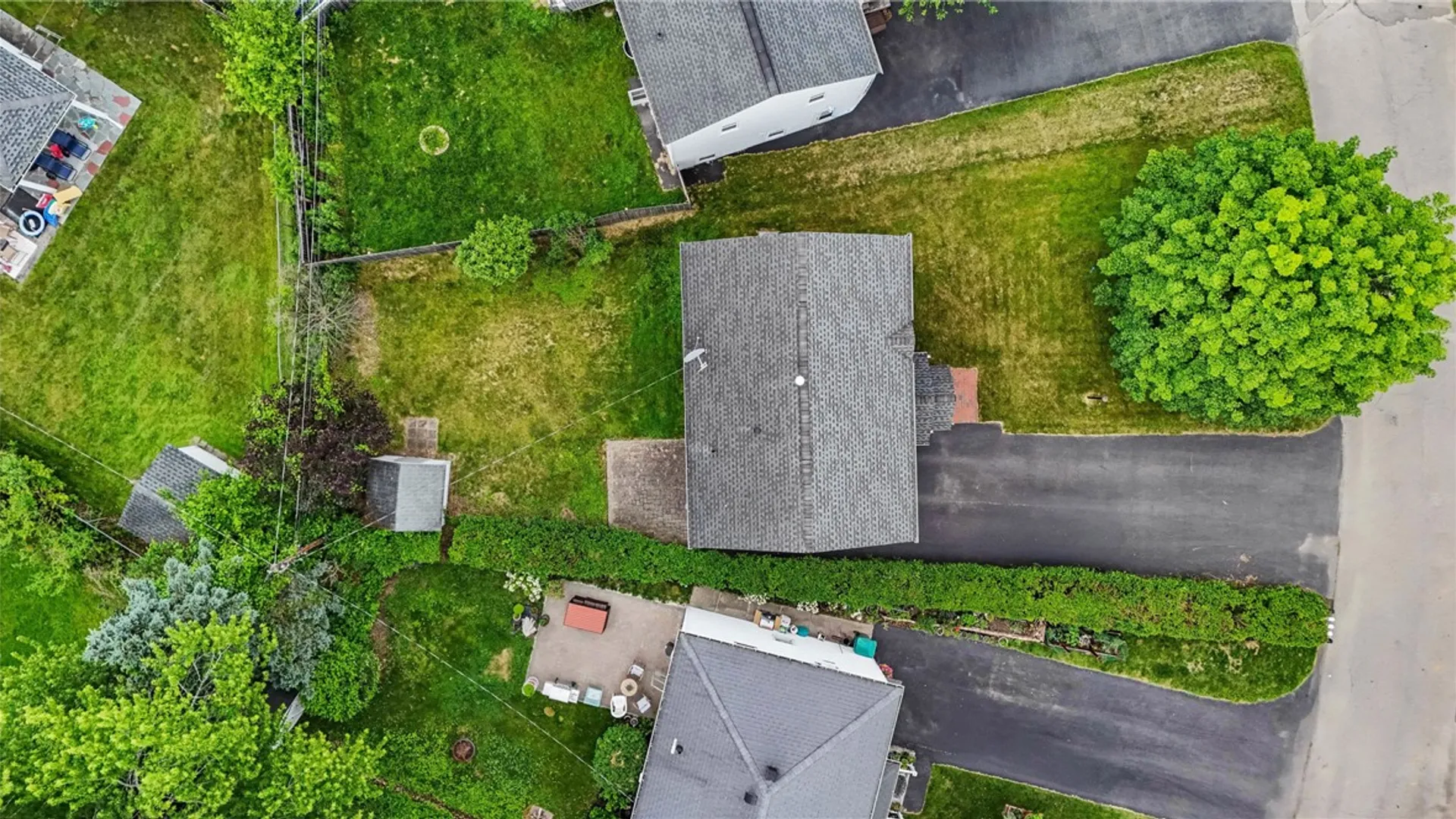 Property at 644 Tarrington Road, Irondequoit, NY 14609 36