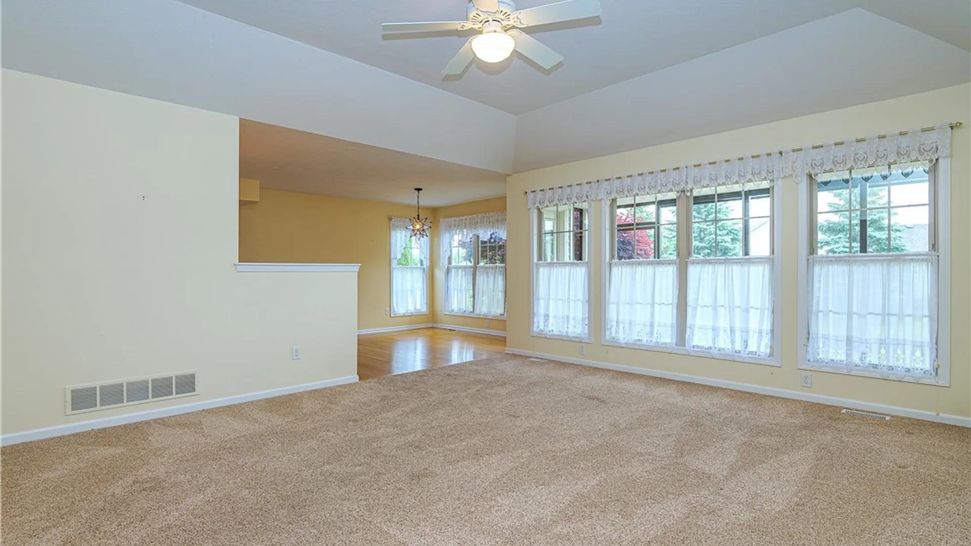 Property at 1132 Twin Leaf, Webster, NY 14580 13