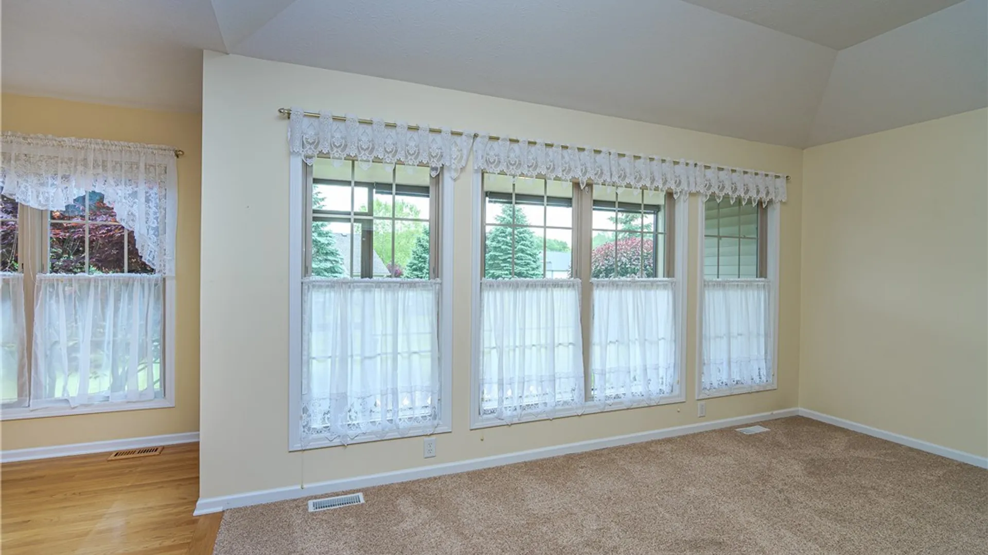 Property at 1132 Twin Leaf, Webster, NY 14580 15