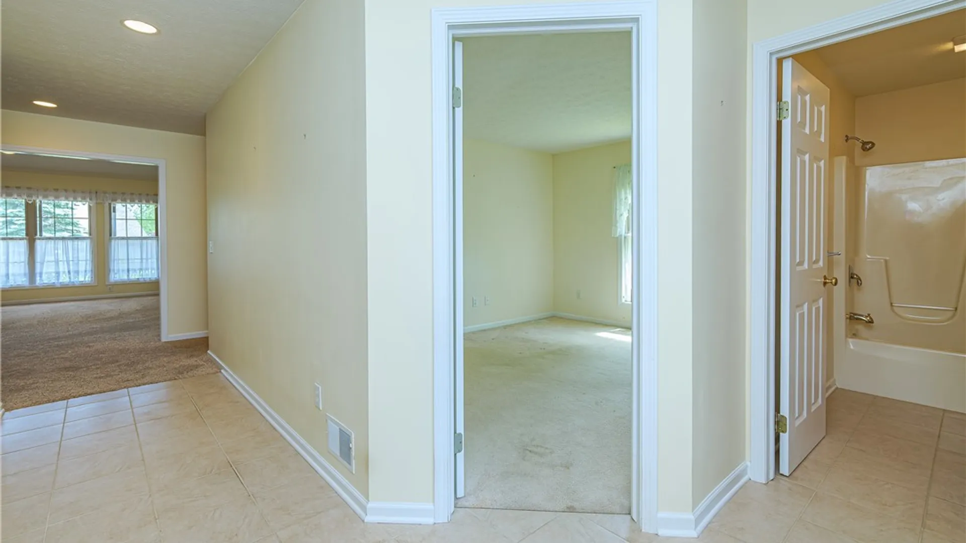 Property at 1132 Twin Leaf, Webster, NY 14580 5