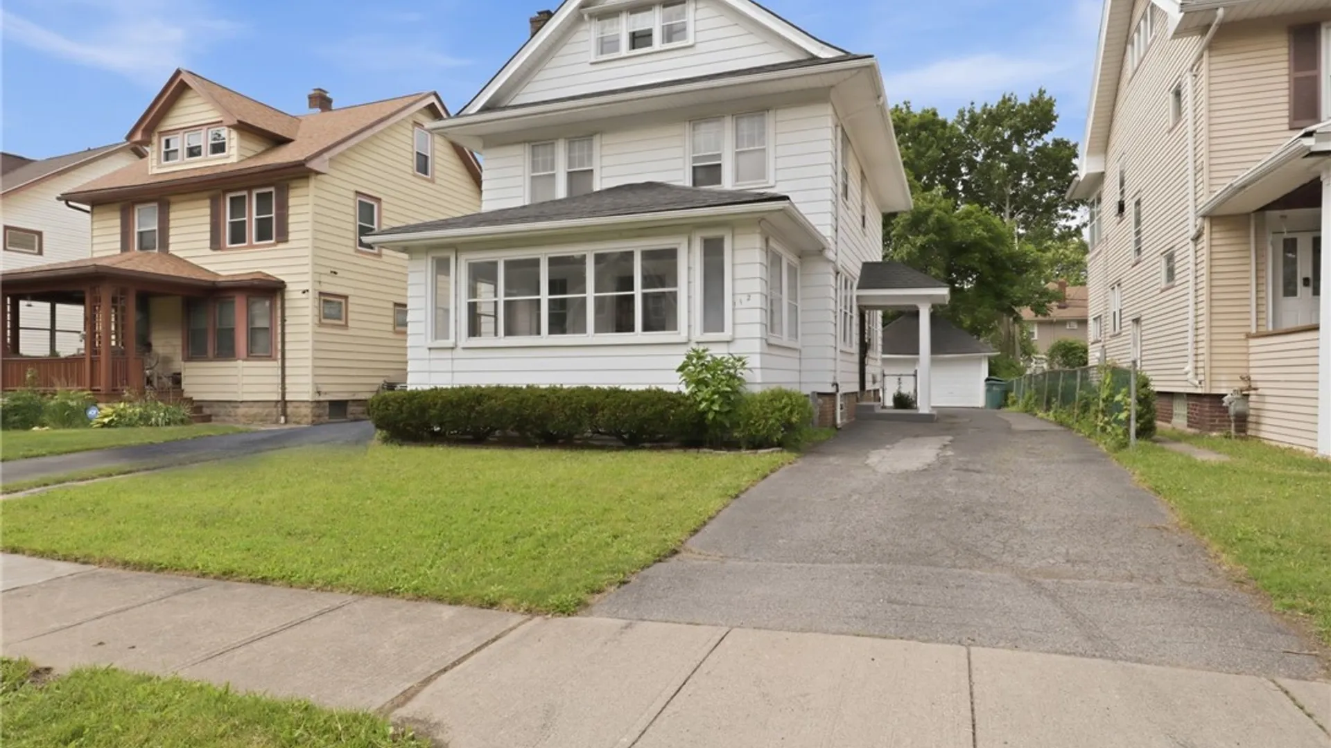 Property at 112 Roxborough Road, Rochester, NY 14619 2