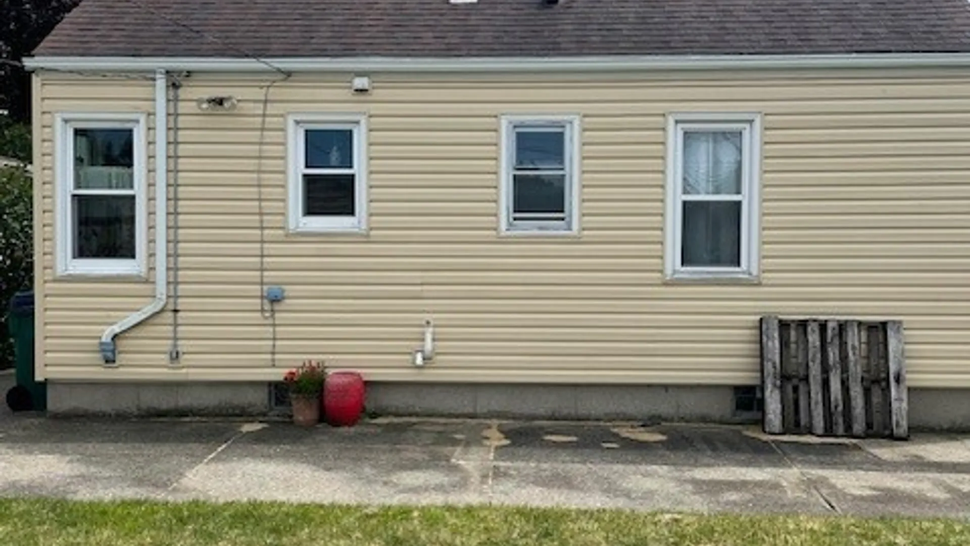 Property at 18 Kofler Avenue, Buffalo, NY 14207 12