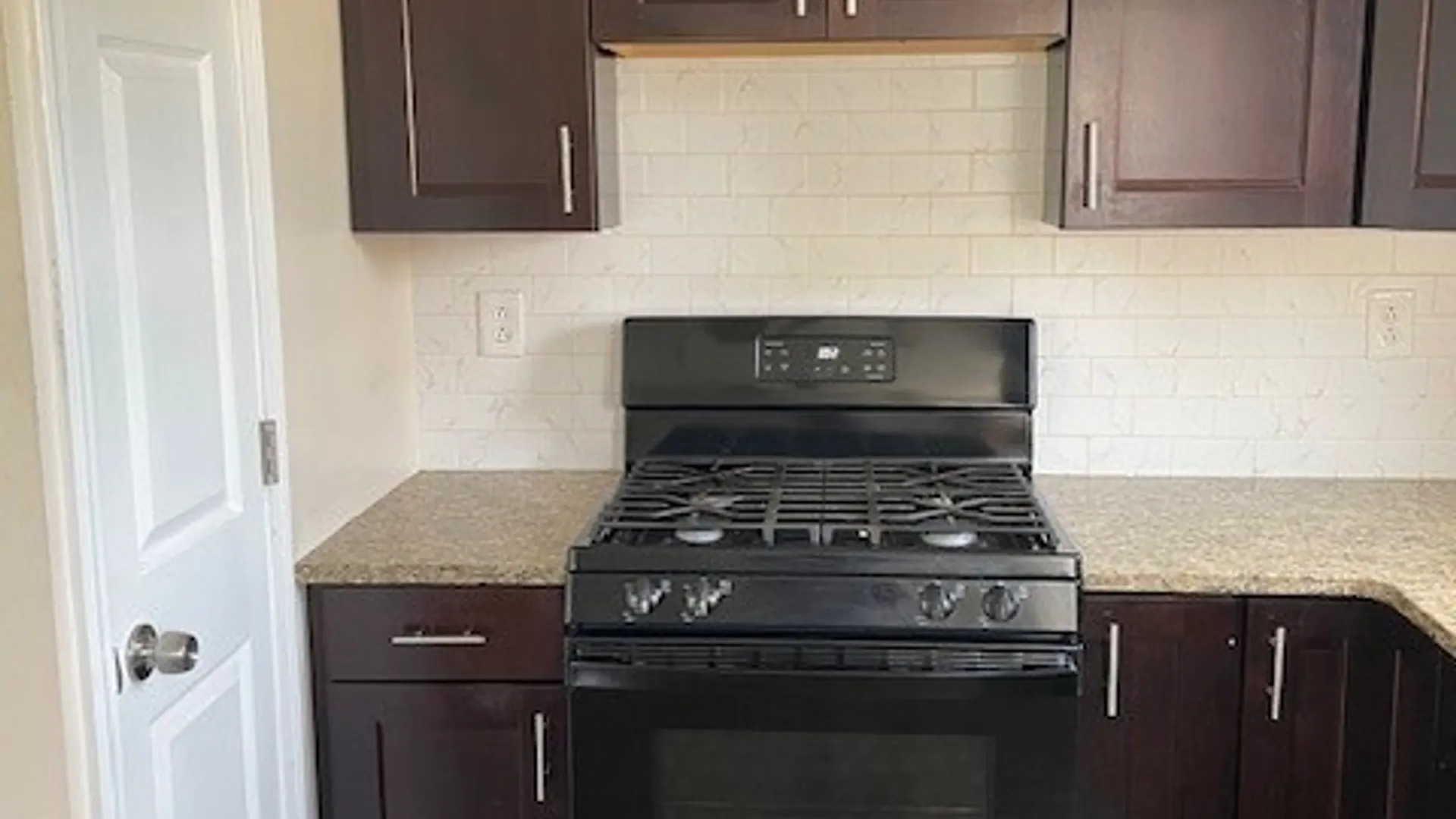 Property at 18 Kofler Avenue, Buffalo, NY 14207 6
