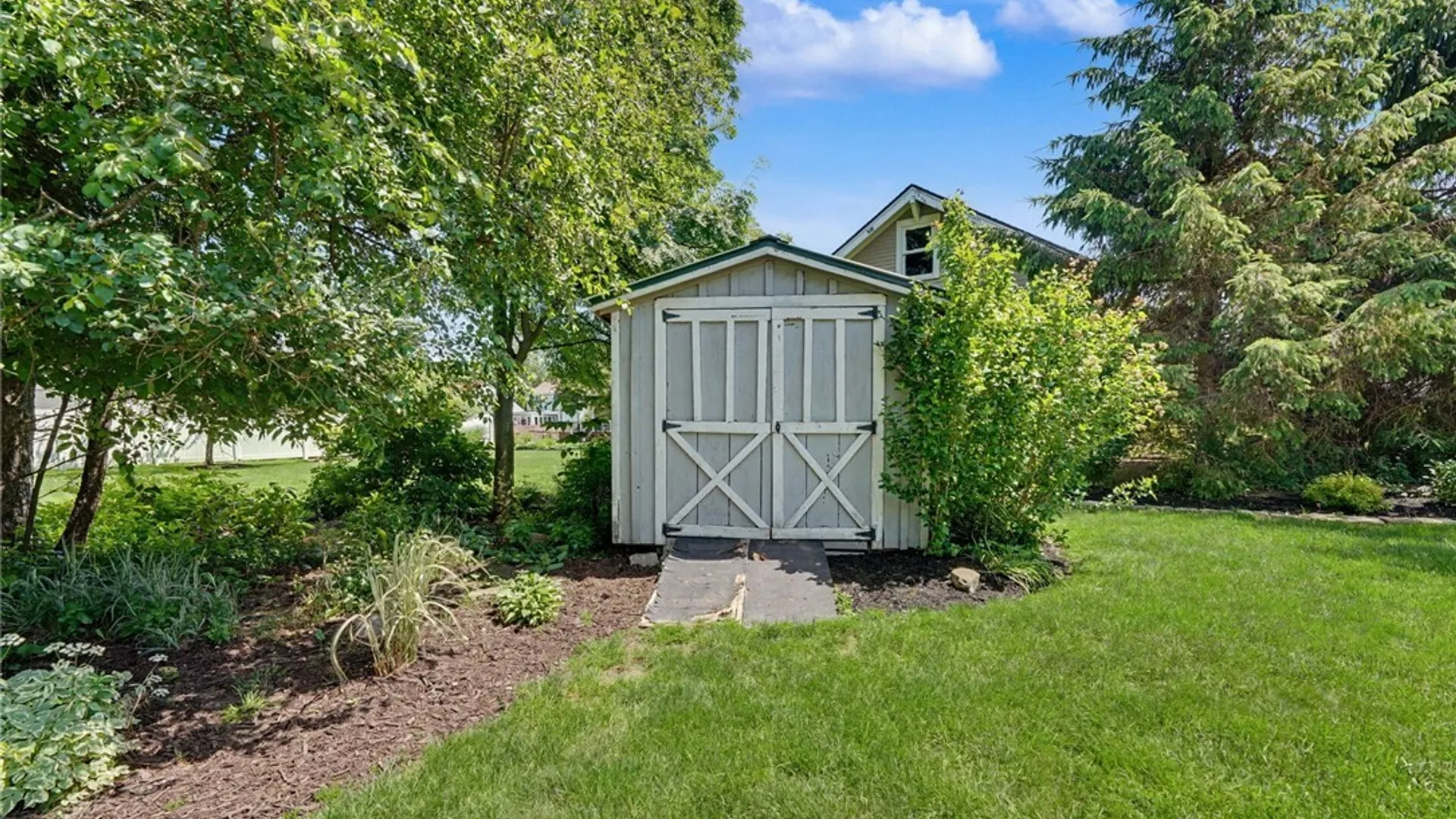 Property at 51 Clark Street, Orchard Park, NY 14127 38