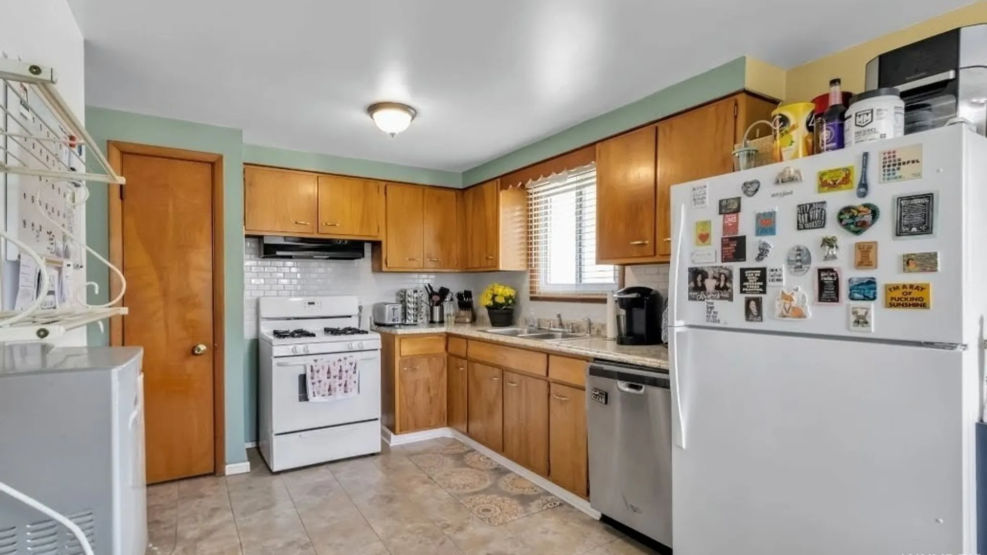 Property at 288 Meadowlawn Road, Cheektowaga, NY 14225 15