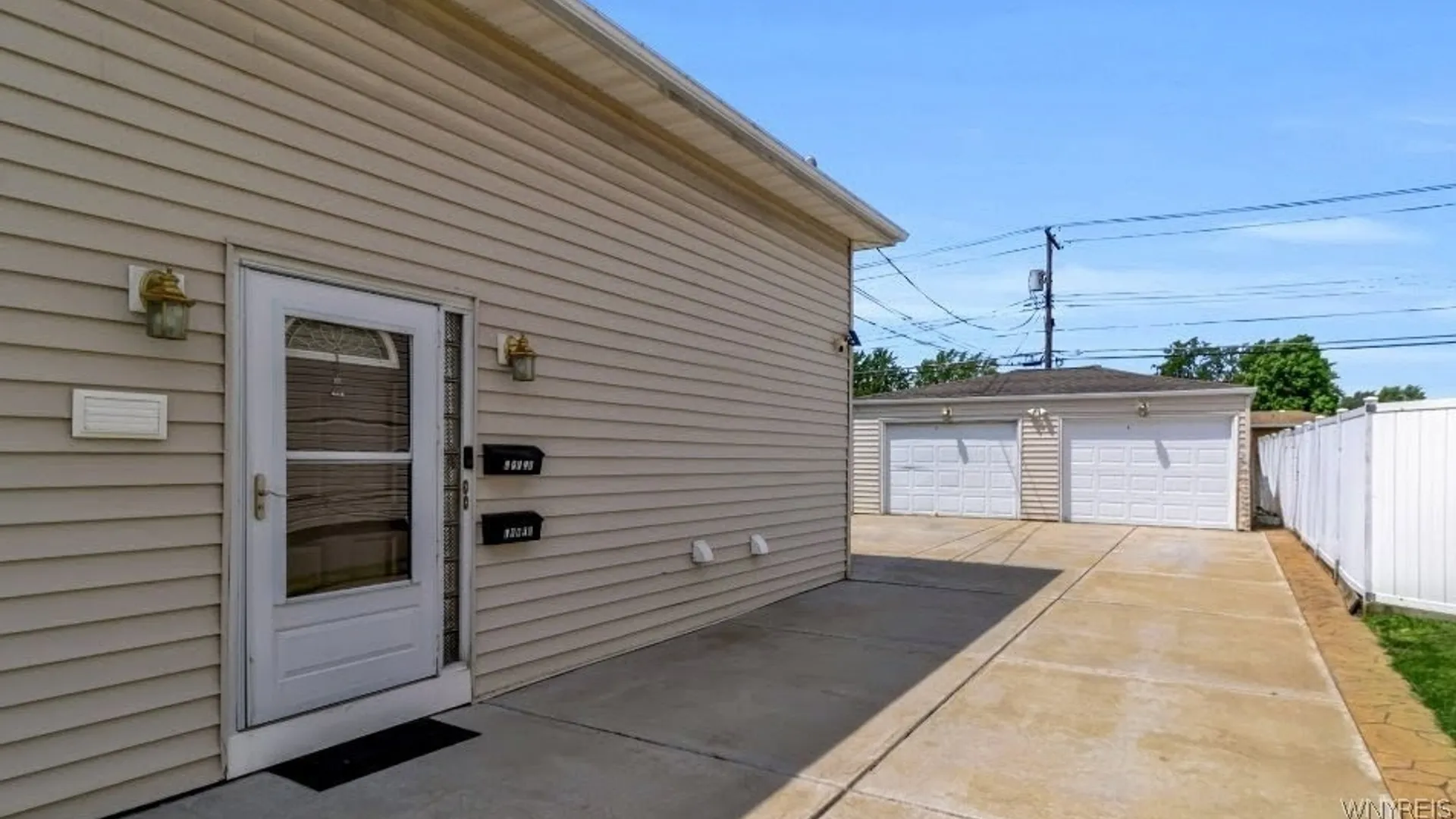 Property at 288 Meadowlawn Road, Cheektowaga, NY 14225 3
