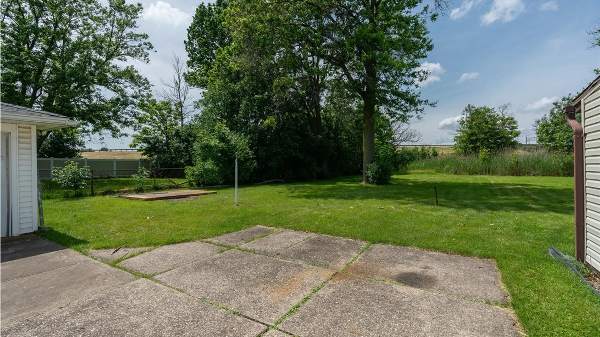 Property at 156 Two Mile Creek Road, Tonawanda, NY 14150 25