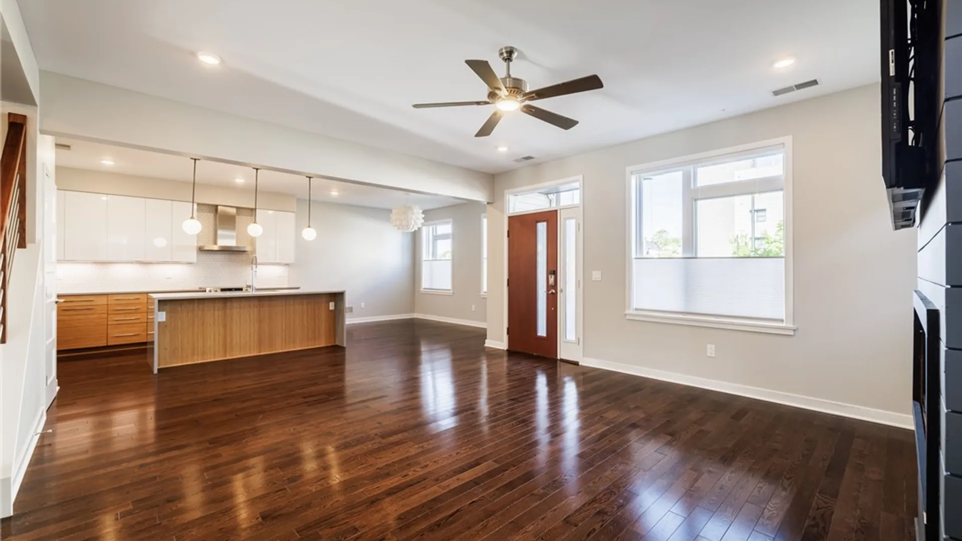 Property at 76 Charlotte Street, Rochester, NY 14607 9