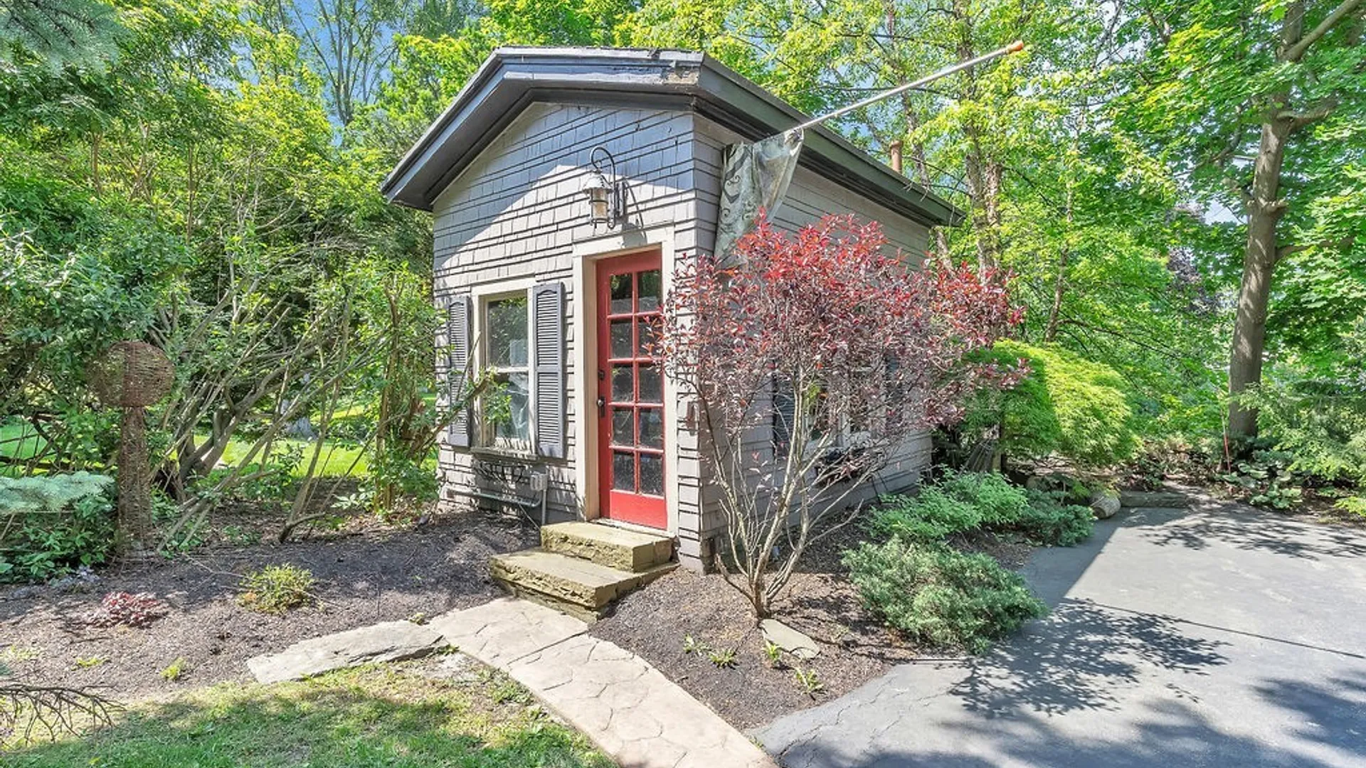 Property at 72 N Long Street, Amherst, NY 14221 32