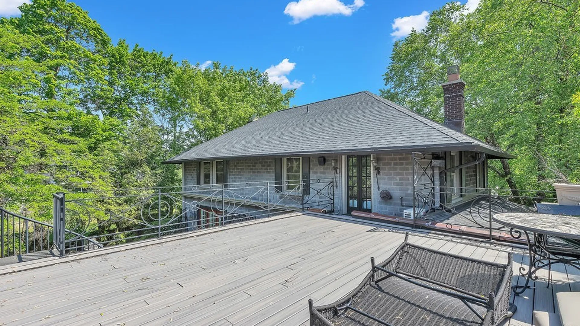 Property at 72 N Long Street, Amherst, NY 14221 41