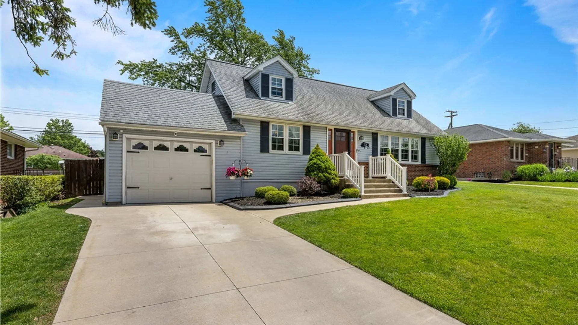 Property at 23 Greenbranch Road, West Seneca, NY 14224 5
