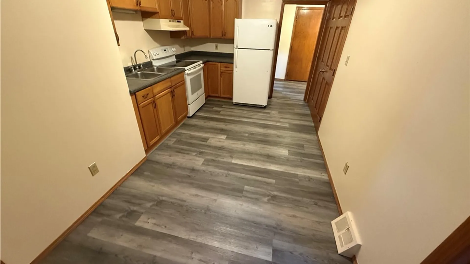 Property at 915 Arcadia Avenue, Utica, NY 13502 4