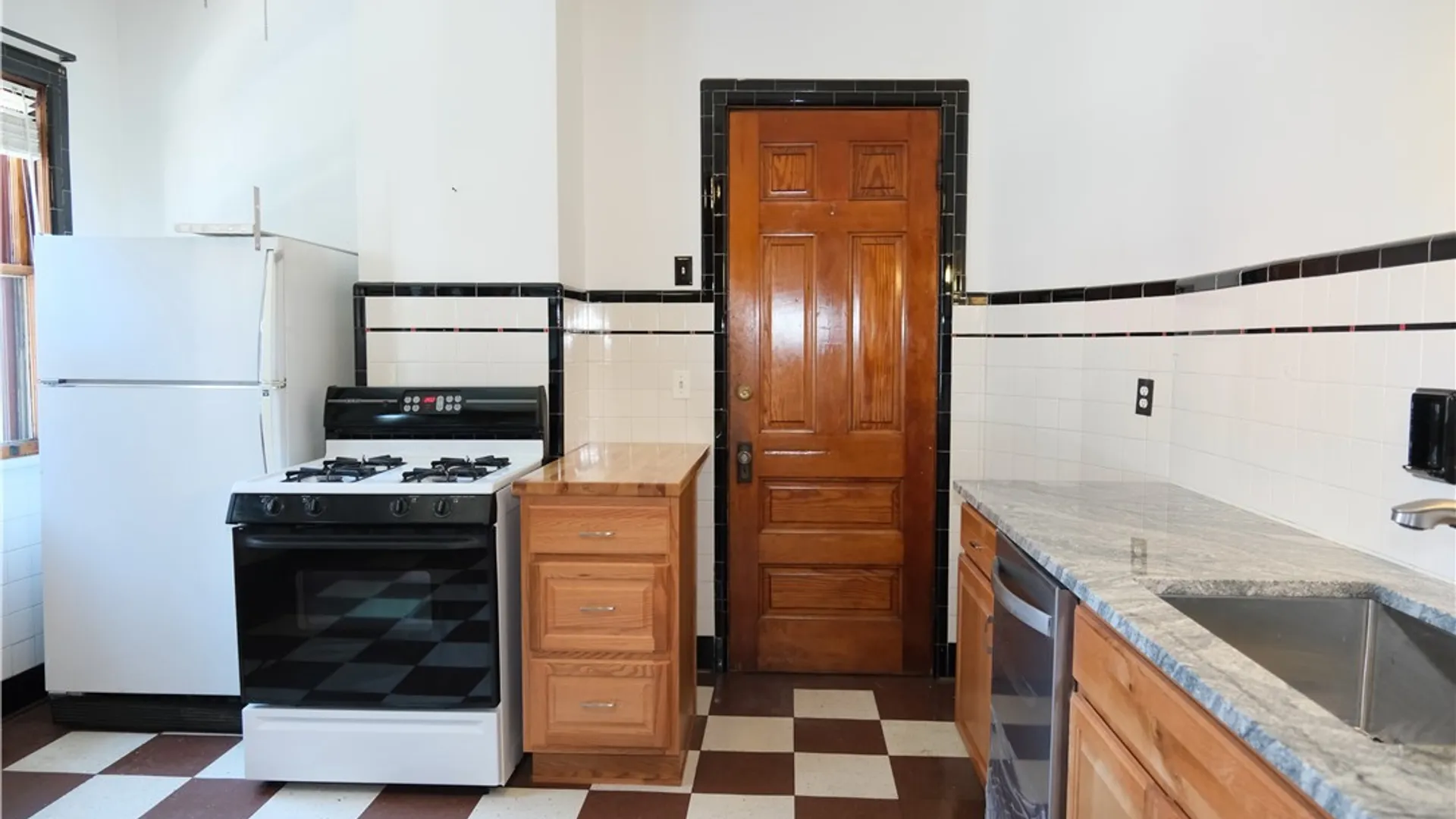 Property at 753 Lafayette Avenue, Buffalo, NY 14222 15