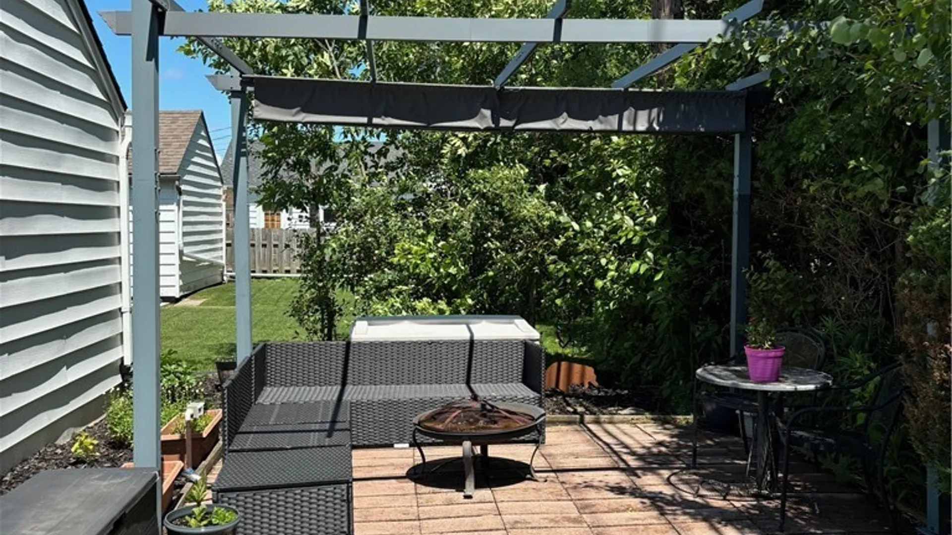 Property at 82 Cathedral Lane, Cheektowaga, NY 14225 5
