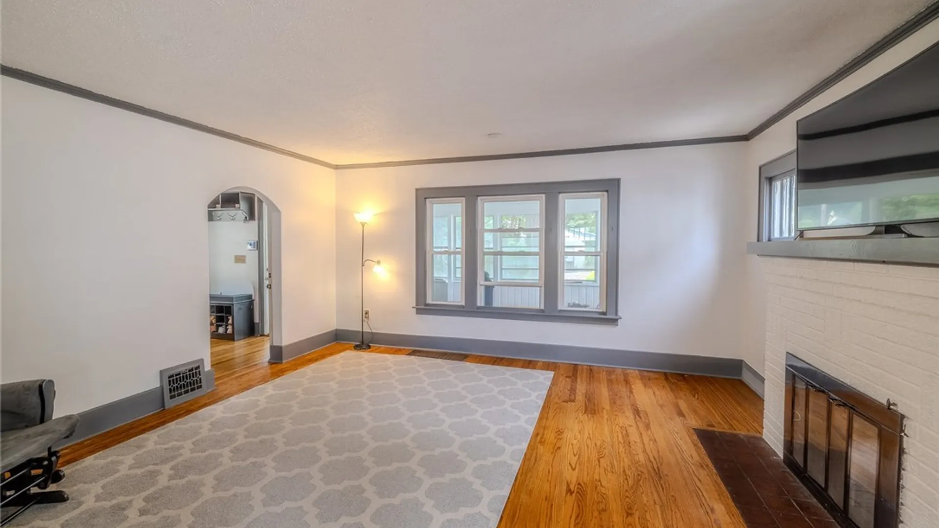Property at 112 Aberdeen Terrace, Syracuse, NY 13206 10