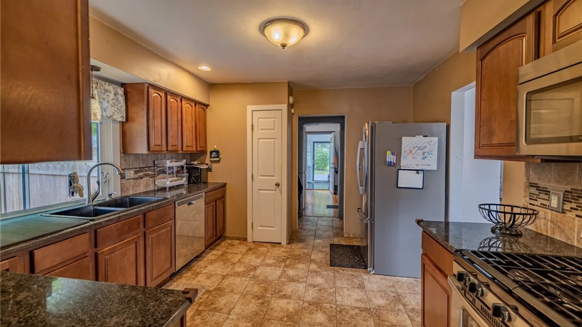 Property at 112 Aberdeen Terrace, Syracuse, NY 13206 6