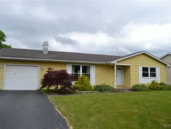 Property at 92 Lindhurst Drive, Lockport City, NY 14094