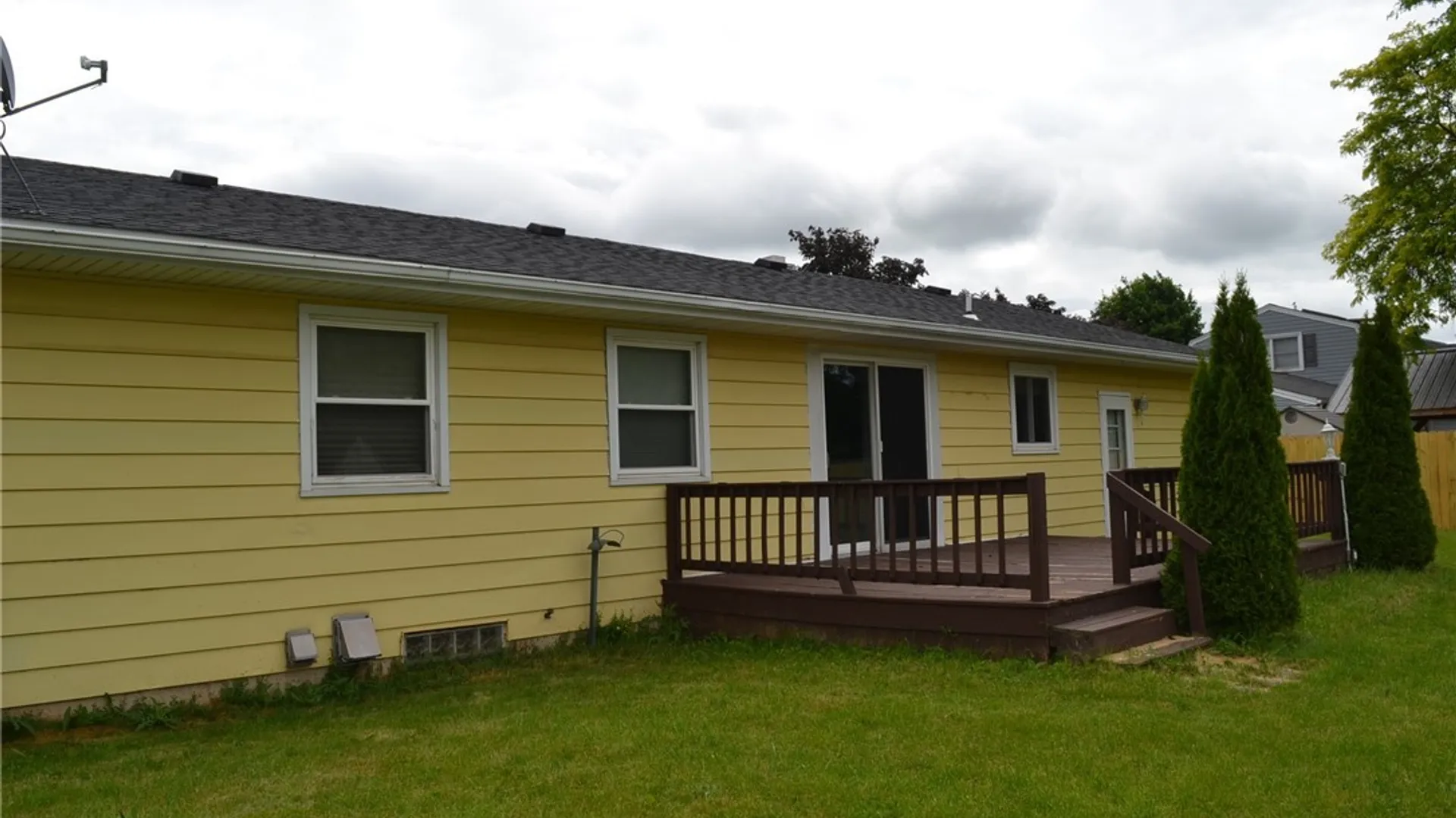 Property at 92 Lindhurst Drive, Lockport City, NY 14094 2