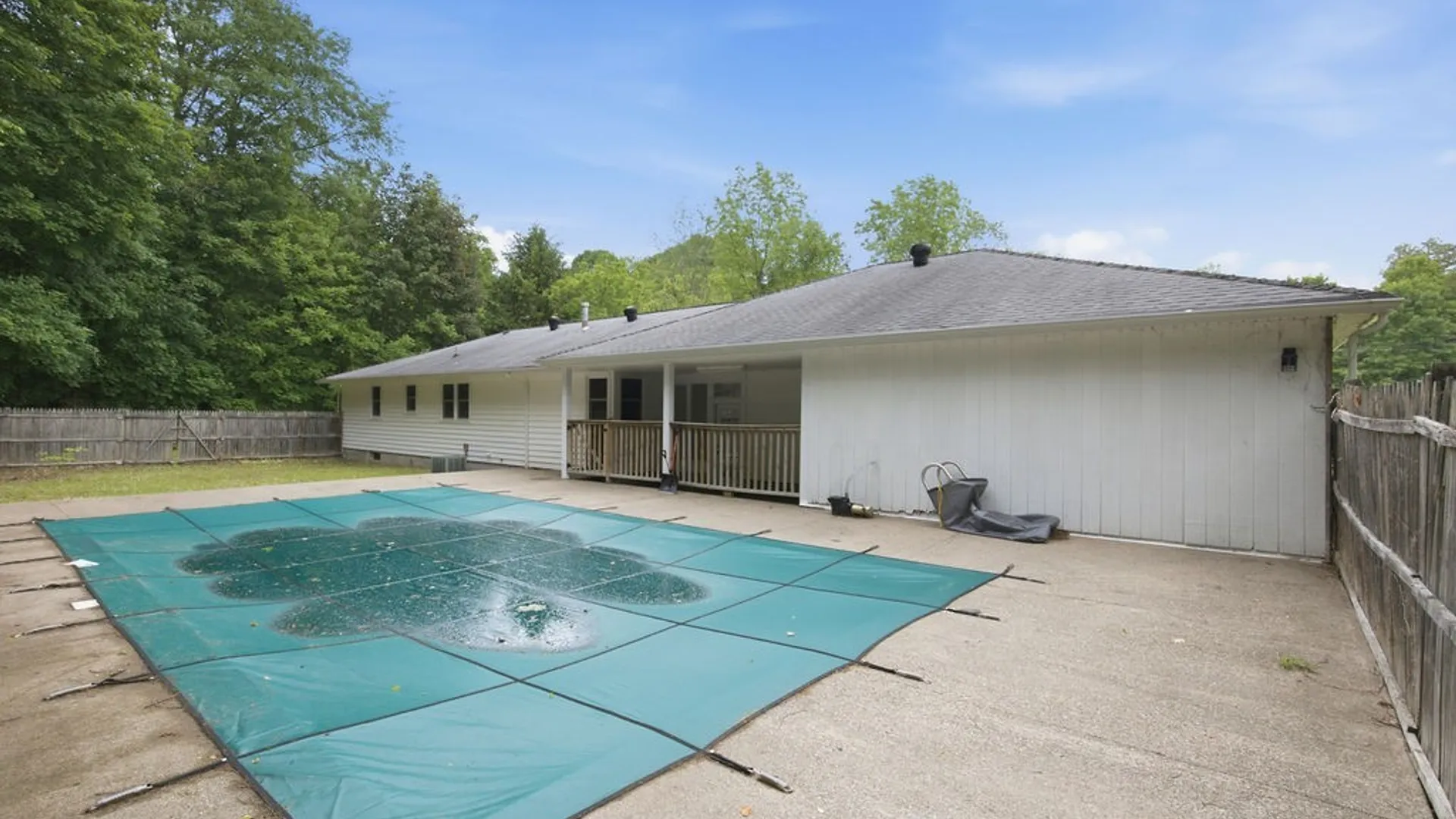 Property at 21 Brookside Avenue, Minetto, NY 13115 23