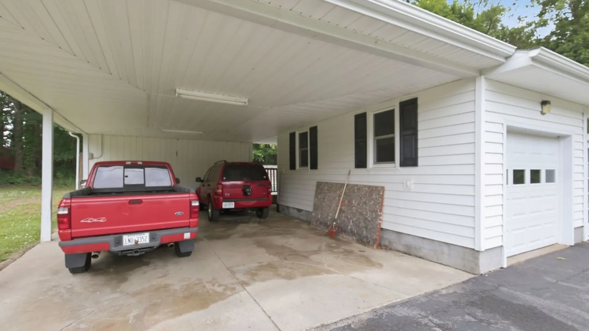 Property at 21 Brookside Avenue, Minetto, NY 13115 29
