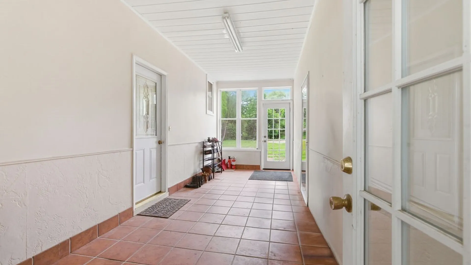 Property at 21 Brookside Avenue, Minetto, NY 13115 8
