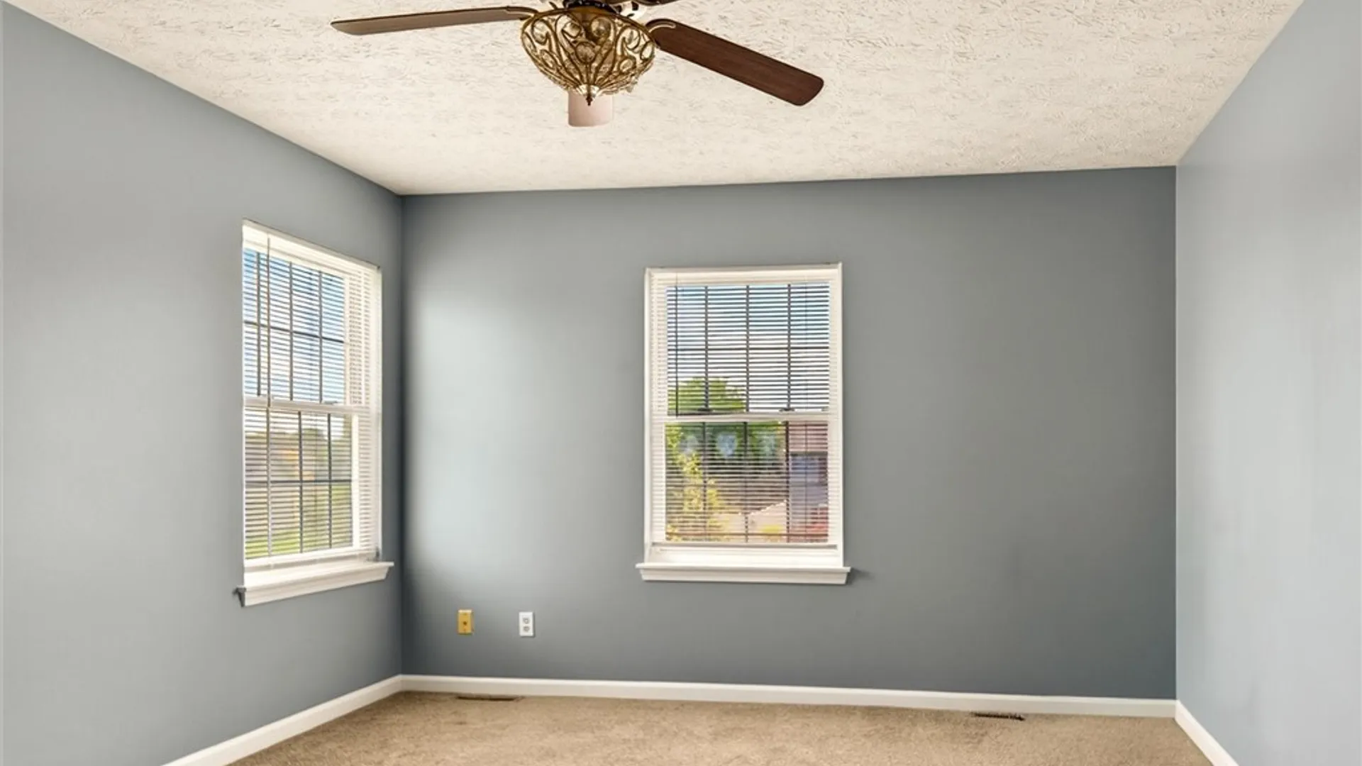 Property at 44 Cape Henry Trail, Henrietta, NY 14586 15