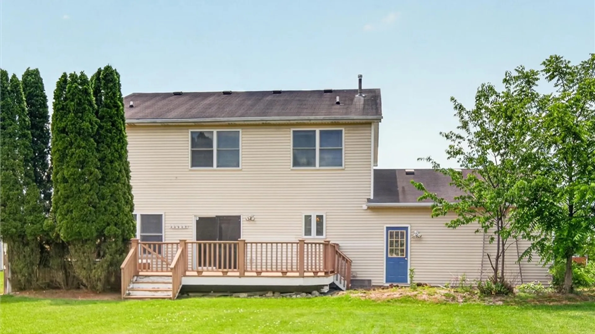 Property at 44 Cape Henry Trail, Henrietta, NY 14586 36