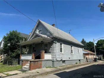 Property at 1712 Niagara Street, Niagara Falls, NY 14303